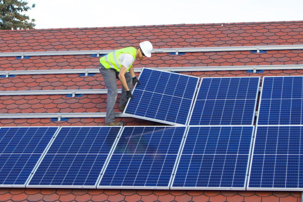 The Top Four Benefits From Installing Solar Panels to Your Home