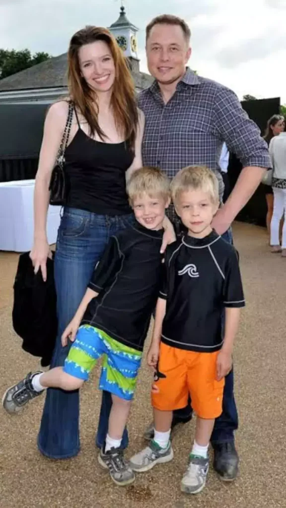 Elon Musk with his family