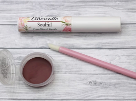 Maybelline Colour Sensational Creamy Matte Lipstick in Touch of Spice (Mauve-Brown)