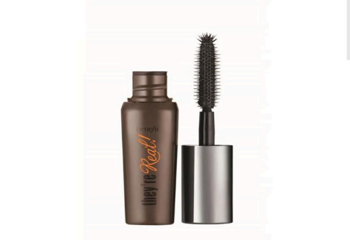 Wink Perfection: They're real! Beyond Mascara by Benefit 