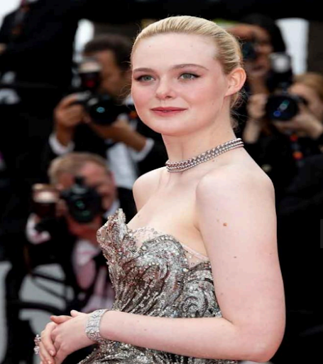 All-Cartier Queen: Elle Fanning in Cartier 