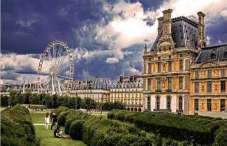 Oasis of Fantasy: Louvre and Tuileries District 