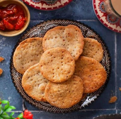 Salty & Crispy Biscuits: Mathri 