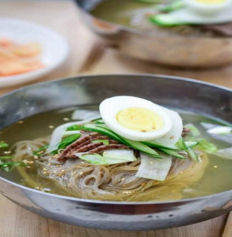 Handmade Aura: Naengmyeon (Cold Noodles) 