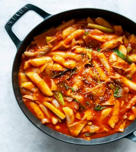 Reign of Rice Cakes: Tteokbokki 