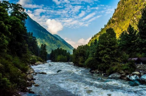 Splendid Trekking Trails: Kasol 