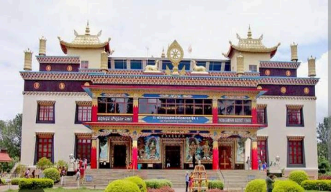 Namdroling Monastery (Golden Temple)