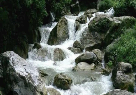  Shikhar Falls