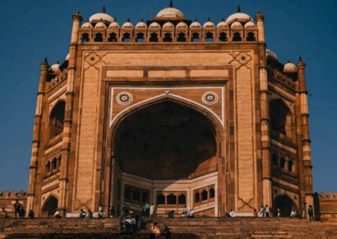  Buland Darwaza