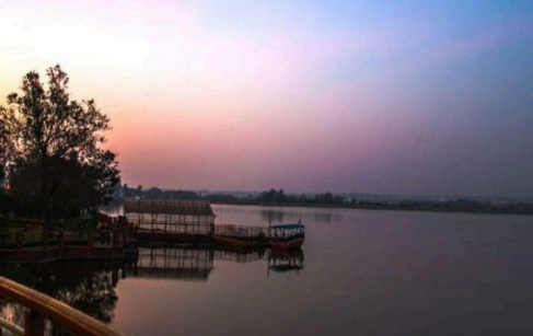 Unkal Lake