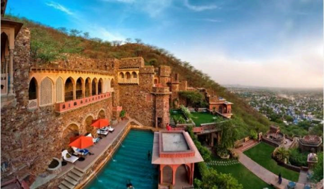 Neemrana Fort